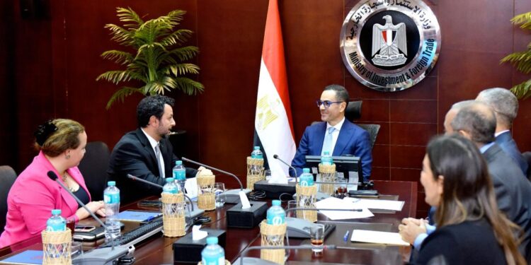 وزير الاستثمار يلتقي شركة مارس لاستعراض استثمارات الشركة بالسوق المصري وصادراتها للأسواق العالمية
