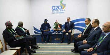 الرئيس السيسى يبحث مع الرئيس النيجيرى أوضاع السلم والأمن فى قارة إفريقيا