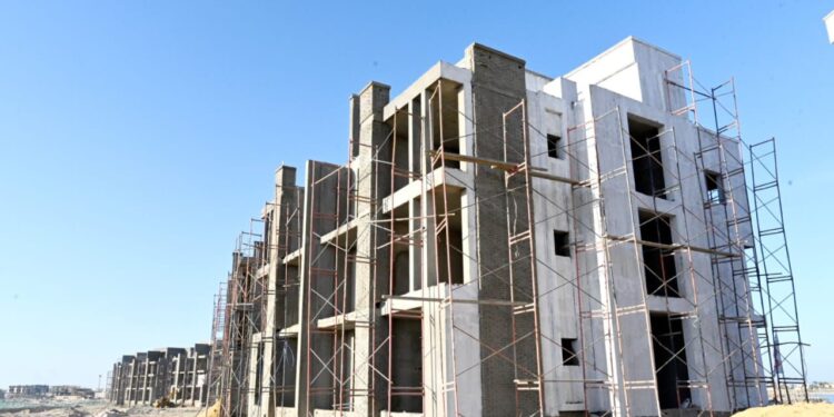 وزير الإسكان يواصل جولته التفقدية بإقليم الساحل الشمالى الغربى