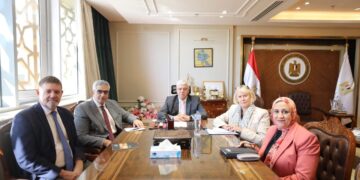 وزير التعليم العالي يستقبل الرئيس التنفيذي لمؤسسة Advance HE لتعزيز سُبل التعاون