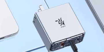 شاحن لاسلكي خارق من Red Magic