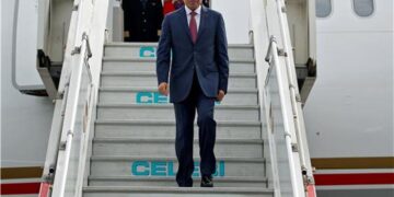 الرئيس السيسى يصل “ريو دي جانيرو” بالبرازيل للمشاركة فى قمة مجموعة العشرين