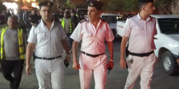 وزير الإسكان: تنفيذ حملات لإزالة الإشغالات ومخالفات البناء وضبط وصلات المياه الخلسة بمدن الشيخ زايد والمنيا والشروق