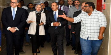 وزير الخارجية والهجرة يزور فرع جامعة الإسكندرية في تشاد