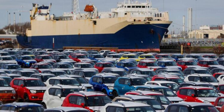 السعودية تتيح خدمة استيراد المركبات الشخصية للأفراد ذاتياً