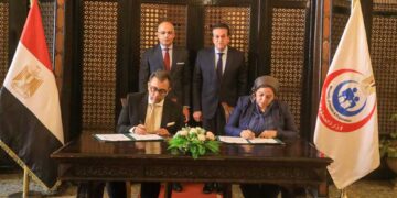 الصحة وجامعة عين شمس توقعان بروتوكول تعاون لتحسين خدمات طب الأسنان وتدريب الكوادر الطبية