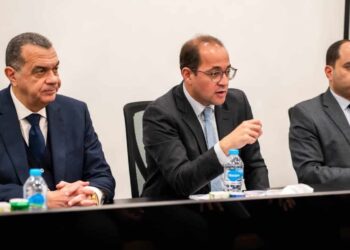 تعزيز التعاون بين مصر وبنك الاستثمار الأوروبي لتنفيذ مشروعات البنية التحتية للمياه والصرف الصحي