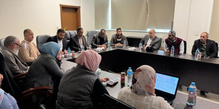 رئيس جهاز مدينة حدائق العاصمة يلتقي عدداً من سكان المدينة لبحث مطالبهم ومقترحاتهم