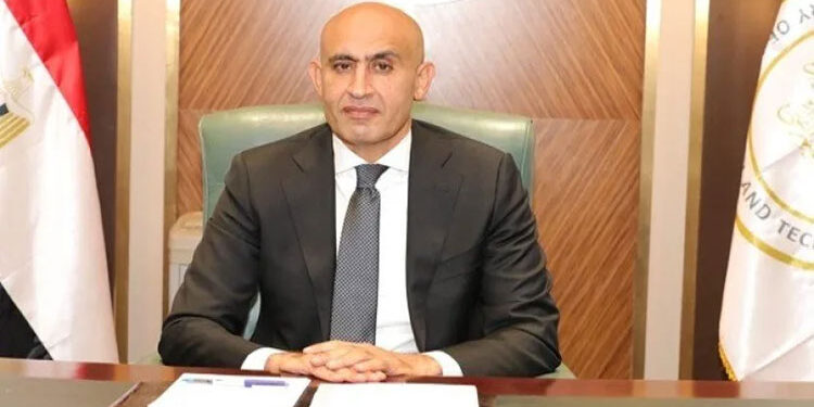 وزير التربية والتعليم يبحث عودة اختبارات SAT لطلاب الدبلومة الأمريكية في مصر