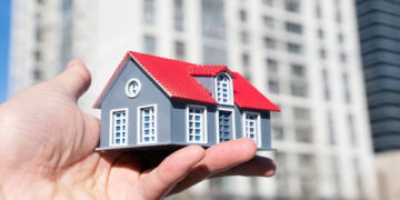 قطاع العقارات يتصدر التداول بالبورصة بقيمة 4.4 مليار جنيه خلال الأسبوع الماضي