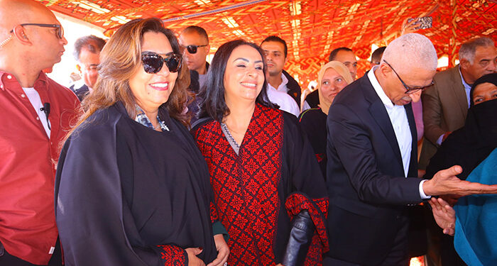 وزيرتا التضامن والتنمية المحلية تتفقدان قوافل السعادة للأطفال وحملة سكن ودفا بالمدينة الشبابية الدولية بالعريش