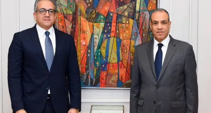 وزير الخارجية يستقبل المرشح المصري لمنصب مدير عام منظمة اليونسكو