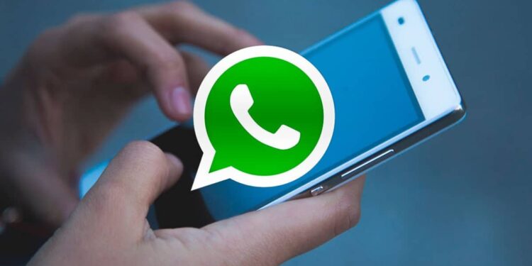 ميزة جديدة من واتساب تمنحك القدرة على معرفة أصدقائك “الأونلاين” بالجروبات الجماعية
