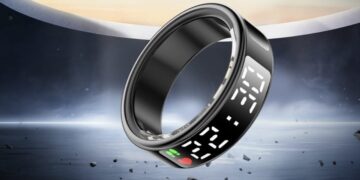 إطلاق أول خاتم ذكي في العالم مزود بشاشة