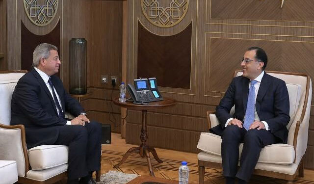 تنسيق الجهود بين الحكومة والتحالف الوطني التنموي للتوسع في تقديم الخدمات والدعم للأسر الأكثر احتياجاً