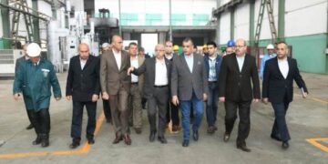 وزير الإنتاج الحربى يتفقد خطوط الإنتاج ومراحل التصنيع بـشركة حلوان للصناعات الهندسية (مصنع 99 الحربي)