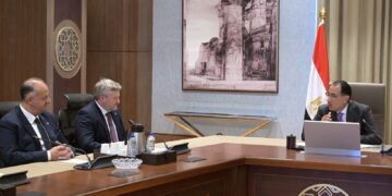 رئيس الوزراء يلتقي الرئيس التنفيذي لشركة “بريتش بتروليم” البريطانية