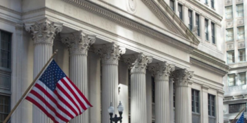 المركزي الأمريكي يخفض سعر الفائدة 0.25% للمرة الثالثة على الدولار