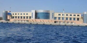 لسوء الأحوال الجوية إغلاق ميناء الغردقة البحري أمام الحركة الملاحية