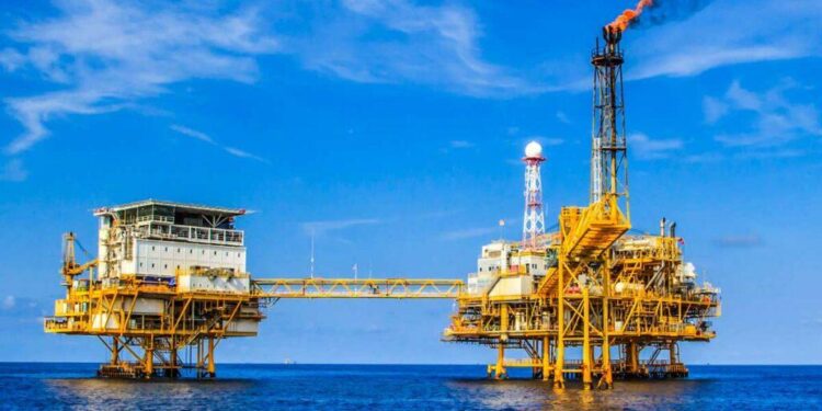 “بترول الصحراء الغربية” و”ميدور” يوقعان اتفاقية لتداول الزيت الخام لتعزيز قدرات الطاقة في مصر