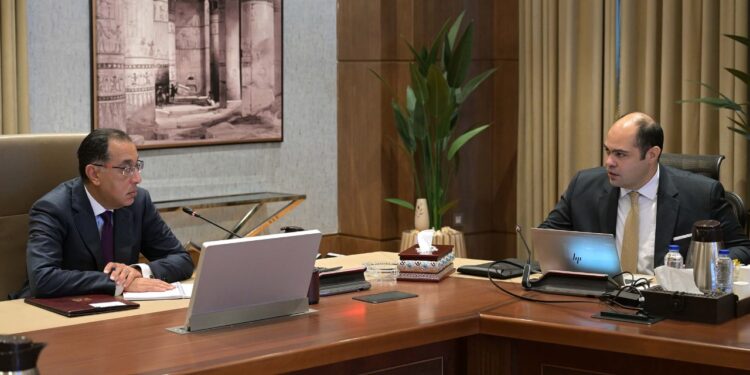 رئيس الوزراء يستعرض جهود جهاز حماية المنافسة على المستوى الدولي