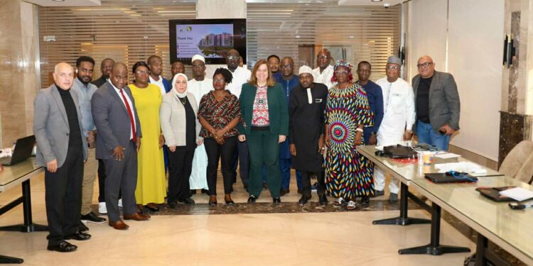 الرئيس التنفيذي لصندوق الإسكان الاجتماعي تشارك التجربة المصرية لتوفير السكن الملائم امنخفضي ومتوسطي