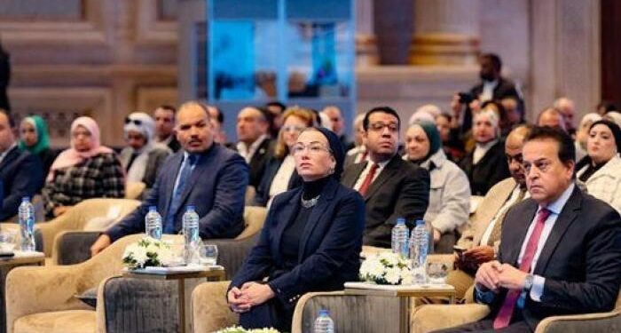 وزيرة البيئة تشارك في احتفالية إطلاق الخطة التنفيذية القومية للصحة الواحدة ٢٠٢٤ – ٢٠٢٧