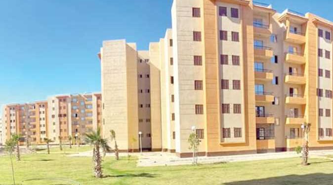 “الإسكان”: طرح محال تجارية ووحدات وصيدليات للبيع بمدن القاهرة الجديدة والعاشر من رمضان والعبور