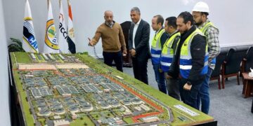 العاصمة الإدارية الجديدة تستقبل طلاب وأساتذة جامعة الأهرام الكندية للتعرف على مشروعاتها