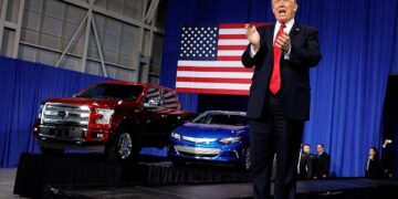 شركات السيارات تتسابق في التبرع بملايين الدولارات لحفل تنصيب ترامب