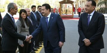 مدبولي يصل العراق لترؤس وفد مصر باجتماعات الدورة الثالثة للجنة العليا المصرية العراقية المشتركة