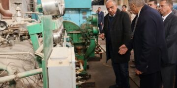 وزير الكهرباء فى زيارة ميدانية إلى محطة توليد كهرباء عتاقة البخارية بمحافظة السويس