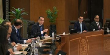 رئيس الوزراء: جار العمل على إضافة عدد أكبر من الشركات بيرنامج الطروحات وسيتم الإعلان تباعاً