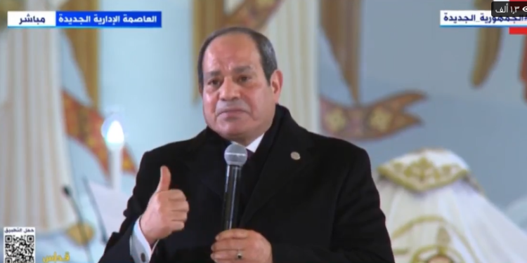 الرئيس السيسي يهدي البابا تواضروس باقة من الورود بمناسبة عيد الميلاد