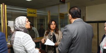 وزيرة التنمية المحلية تقوم بجولة مفاجئة علي حي مصر القديمة لمتابعة سير العمل بالمركز التكنولوجي