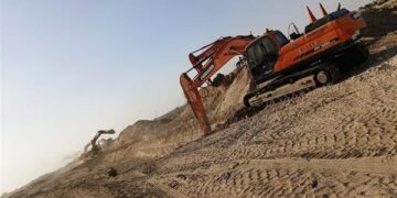 وزير الإسكان يتابع مشروعات المرافق بمساحة 8500 فدان بتوسعات مدينة الشيخ زايد