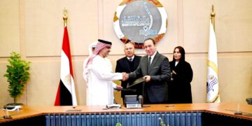 وزير الصناعة والنقل يشهد توقيع مذكرة تفاهم بشأن تطوير وتنمية منطقة لوجيستية بميناء الاسكندرية