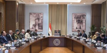 رئيس الوزراء يُتابع إجراءات طرح شركتي “صافي” و”وطنية” التابعتين للقوات المُسلحة ضمن برنامج الطروحات الحكومية