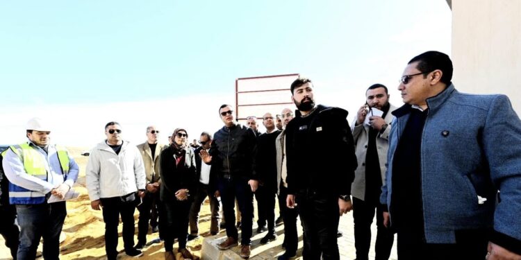 “الشربيني” يوجه بوضع خطة عاجلة لسرعة الانتهاء من الطرق والمحاور بالمدينة ووقفة جادة مع الشركات المنفذة للمشروعات