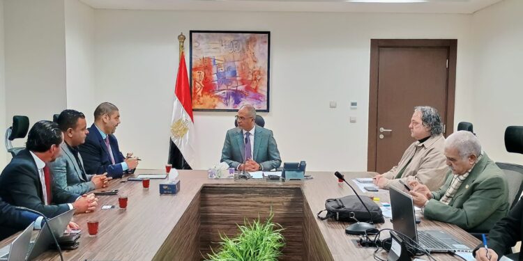 نائب وزير الإسكان يلتقي مسئولي ‏أحد التحالفات العالمية المهتمة بصناعة مواتير وطلمبات المياه وأنظمة التحكم والعدادات الذكية