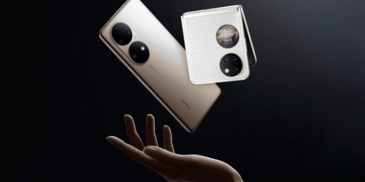 هواوي تطلق موبايل متوسط بكاميرا ممتازة وبطارية ضخمة