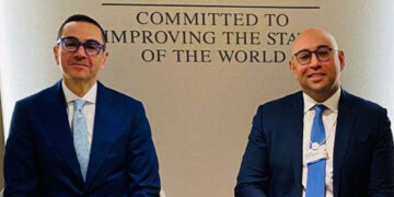 وزير الاستثمار يلتقى الرئيس التنفيذي لمجموعة ماجد الفطيم الإماراتية