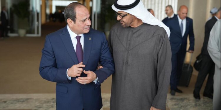 الرئيس السيسي يعود الى أرض الوطن بعد انتهاء زيارته في الإمارات