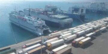 إغلاق ميناء الغردقة البحرى لسوء الأحوال الجوية