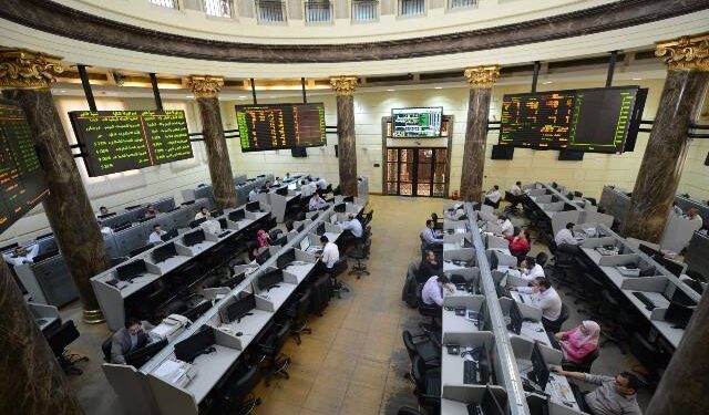 صعود المؤشر الرئيسي للبورصة أعلى مستوى 30 ألف بختام تعاملات جلسة بداية الأسبوع