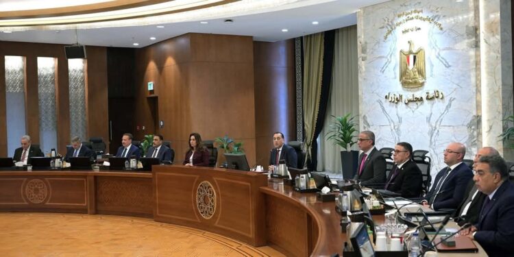 رئيس الوزراء يترأس الاجتماع الخامس لمجلس المحافظين