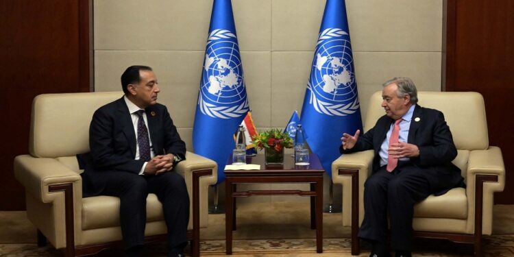 رئيس الوزراء يلتقي سكرتير عام الأمم المتحدة