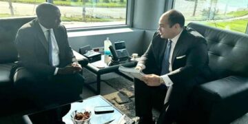 رئيس جهاز حماية المنافسة يستقبل نائب المفوض بمفوضية المنافسة بجنوب أفريقيا لبحث القضايا المشتركة