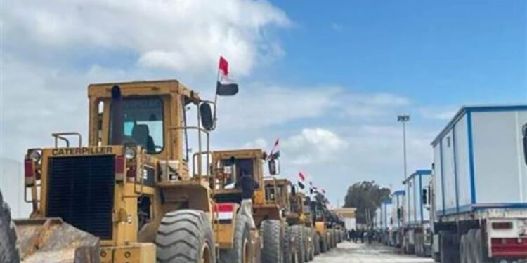 عاجل| بدء دخول معدات إعادة إعمار غزة من معبر رفح