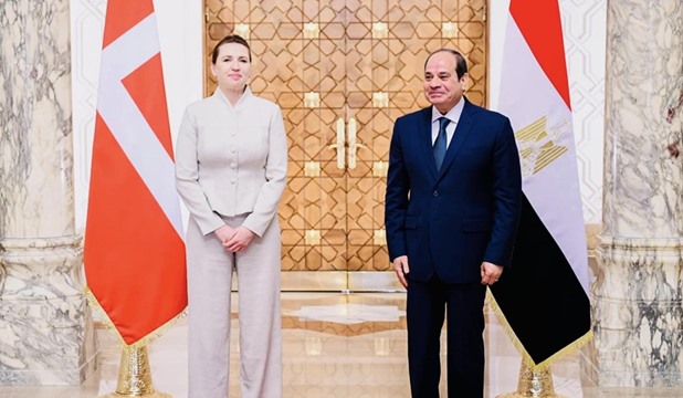الرئيس السيسي ورئيسة وزراء الدنمارك يتفقان على ضرورة بدء عمليات إعادة إعمار غزة